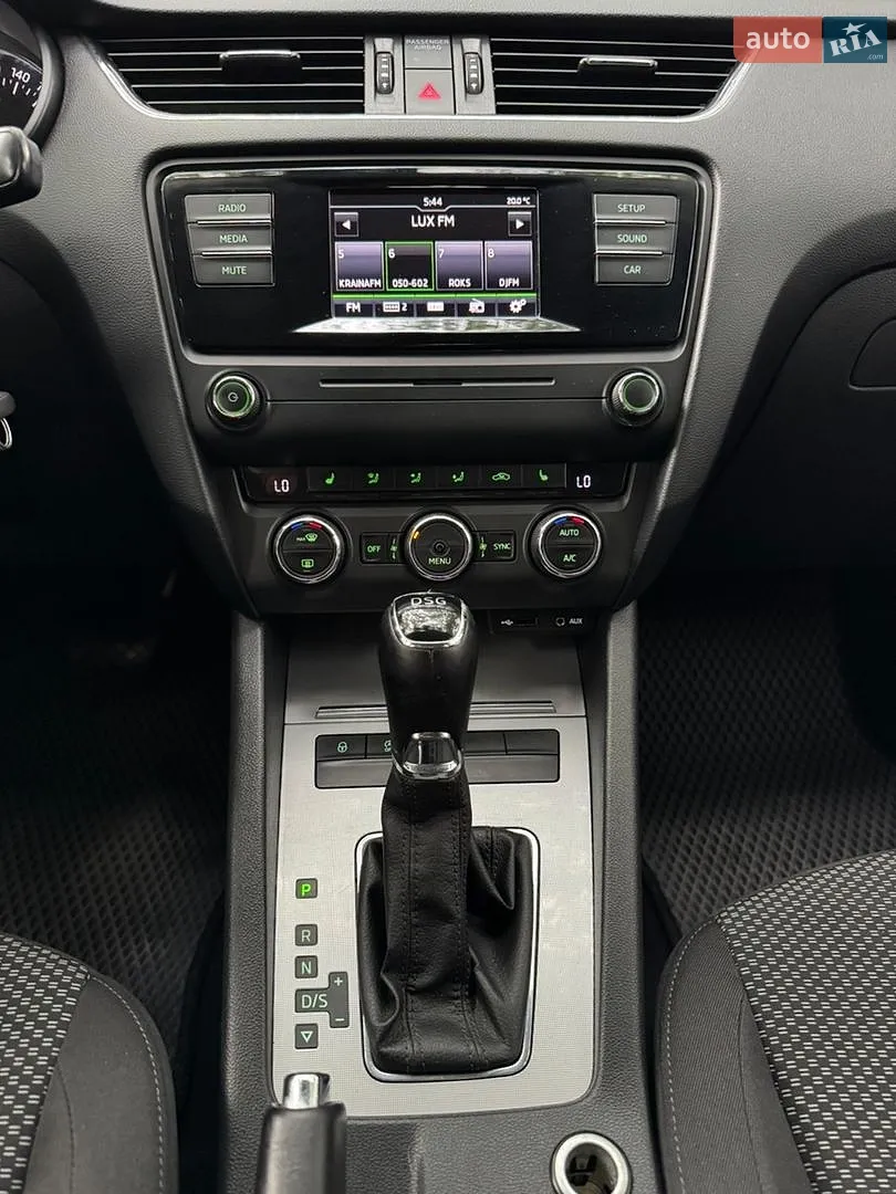 2016 Skoda Octavia - мініатюра 22
