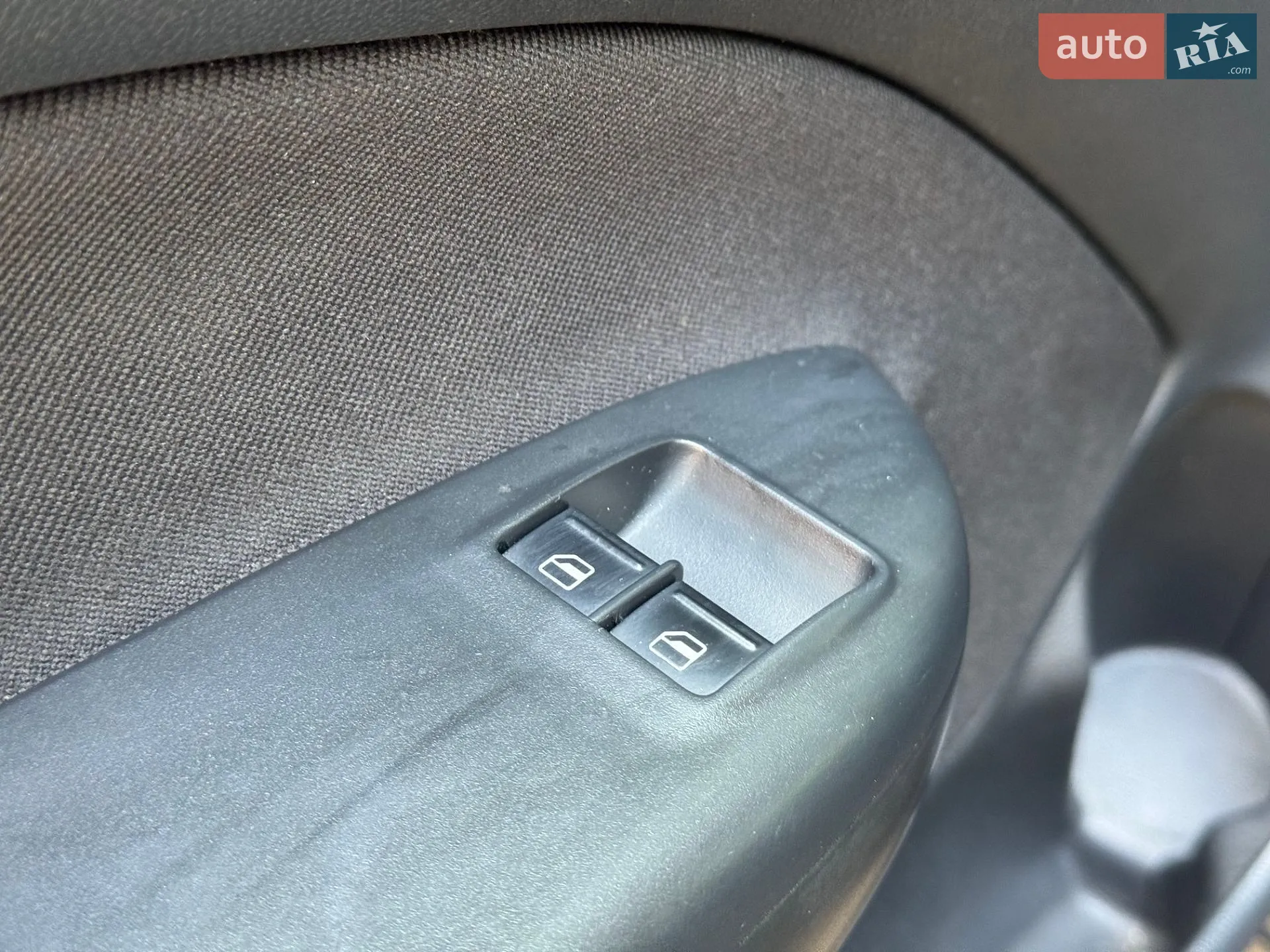 2010 Skoda Octavia - мініатюра 19