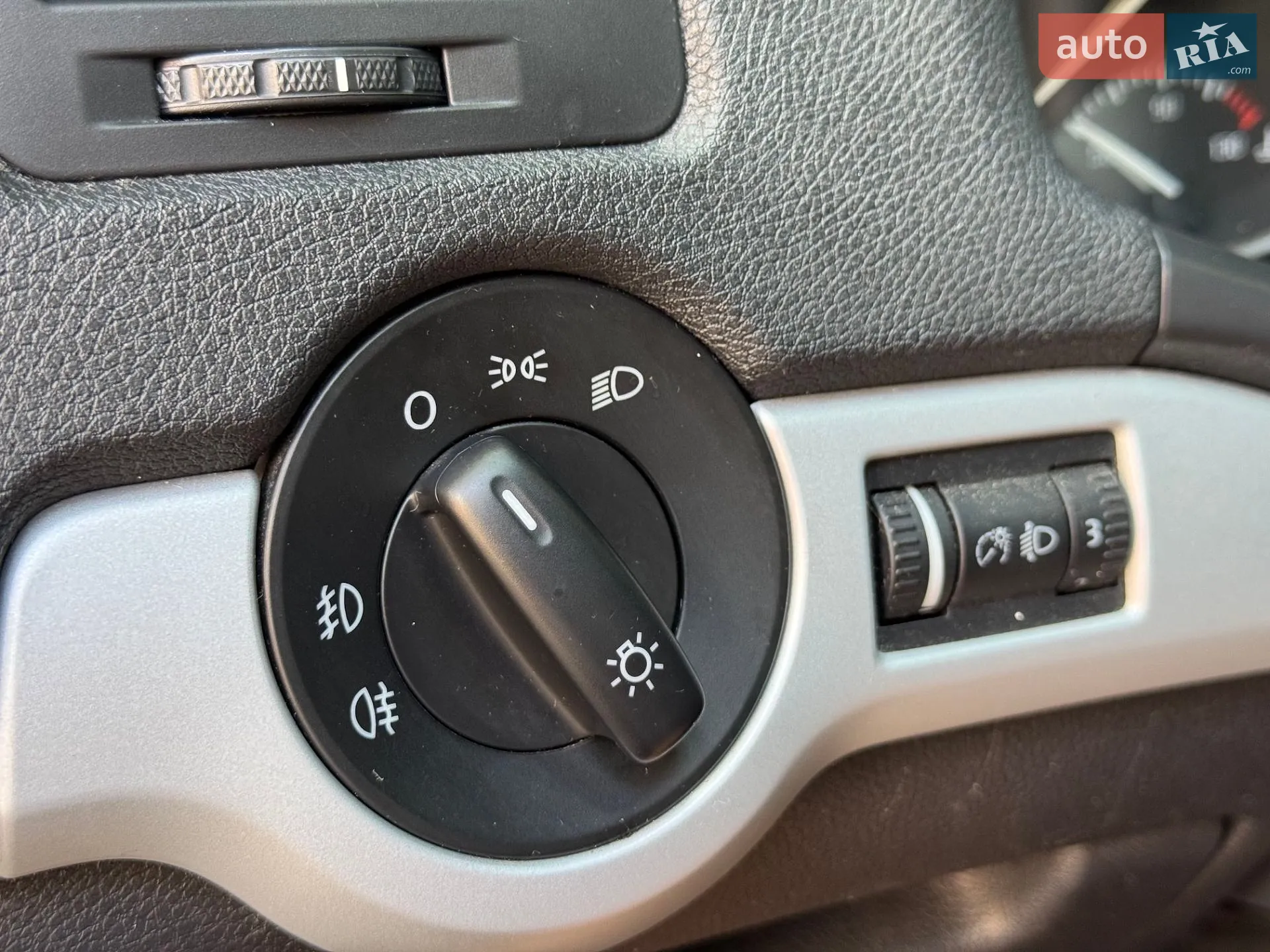 2010 Skoda Octavia - мініатюра 23