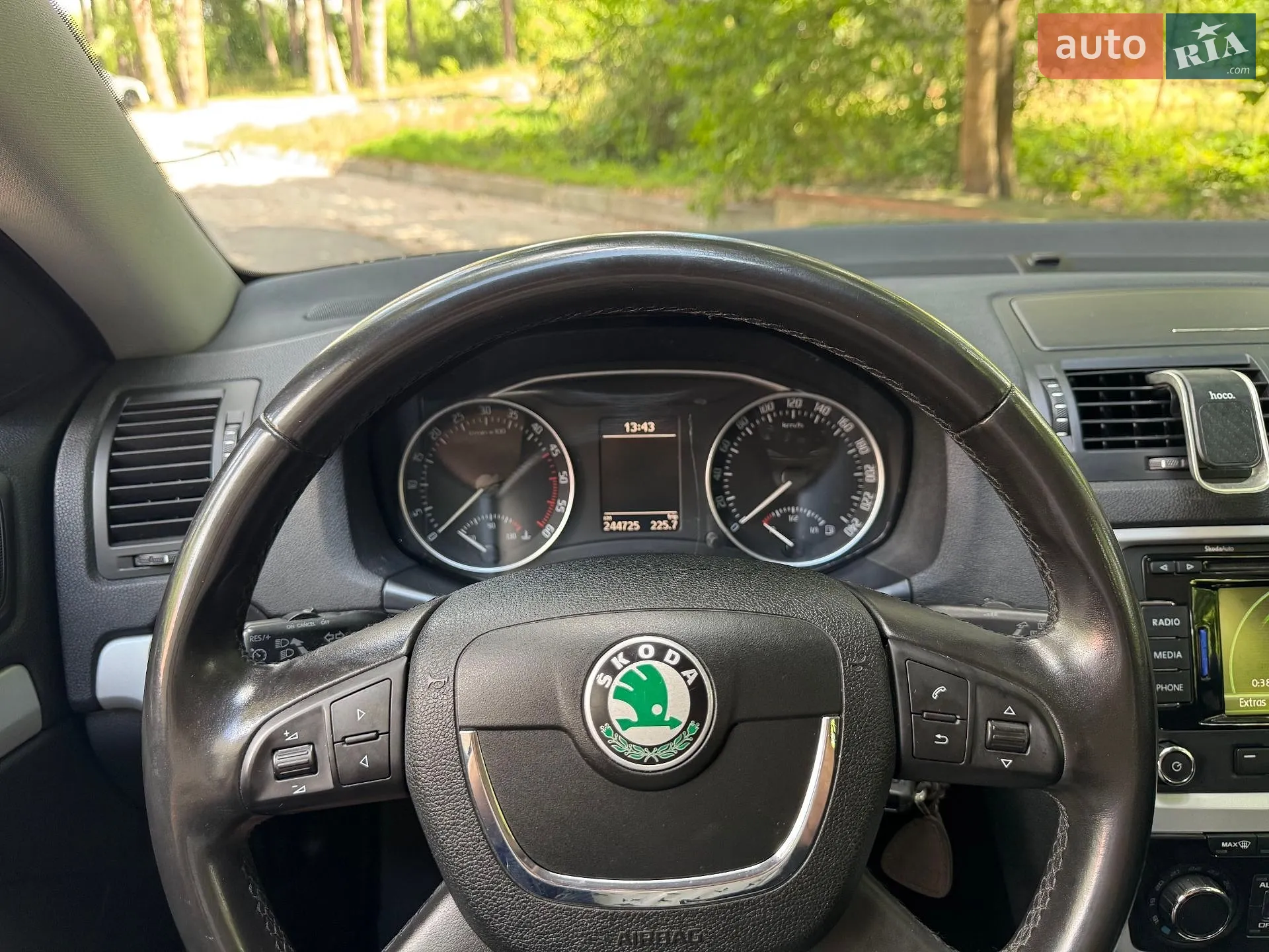 2010 Skoda Octavia - мініатюра 25