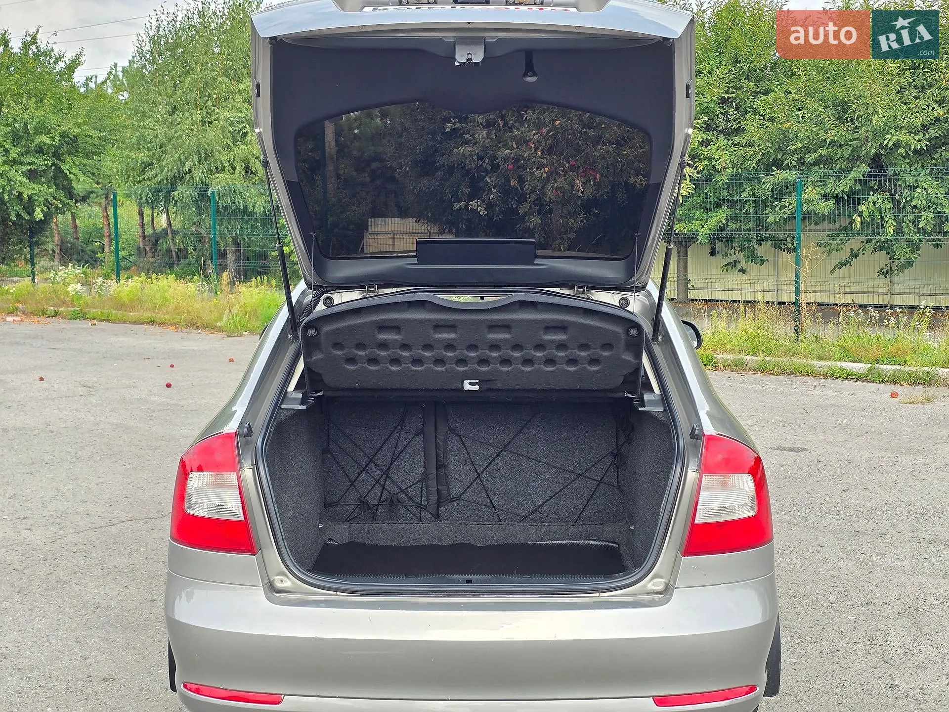 2010 Skoda Octavia - мініатюра 51