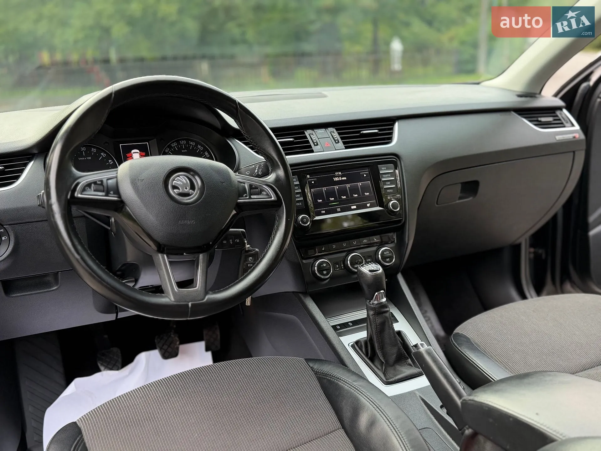 2016 Skoda Octavia - мініатюра 32
