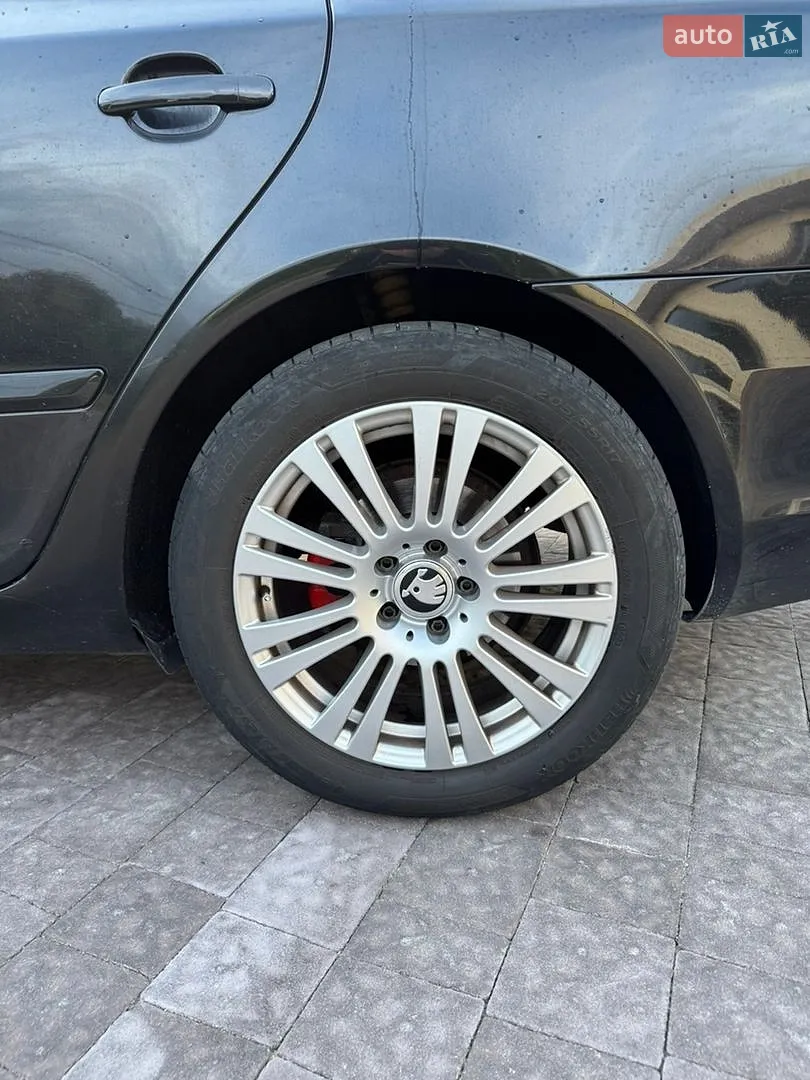 2010 Skoda Octavia - мініатюра 38