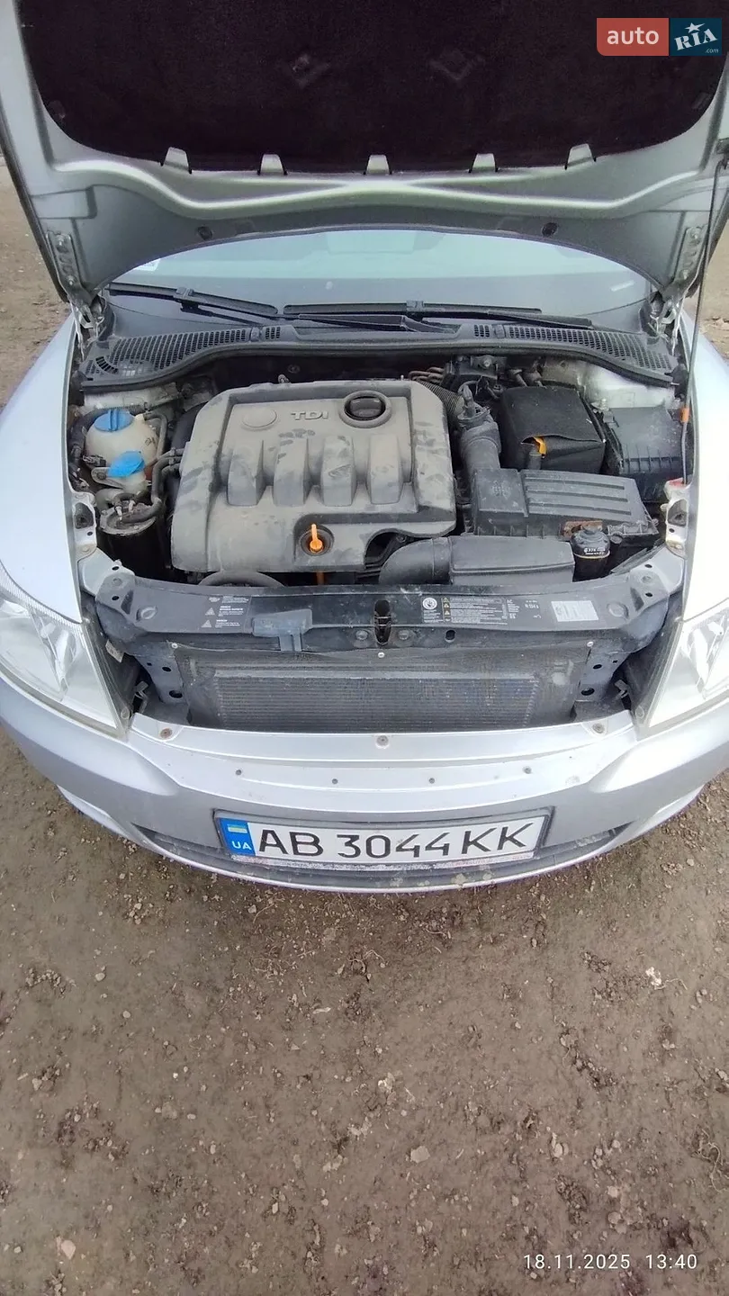 2010 Skoda Octavia - мініатюра 7