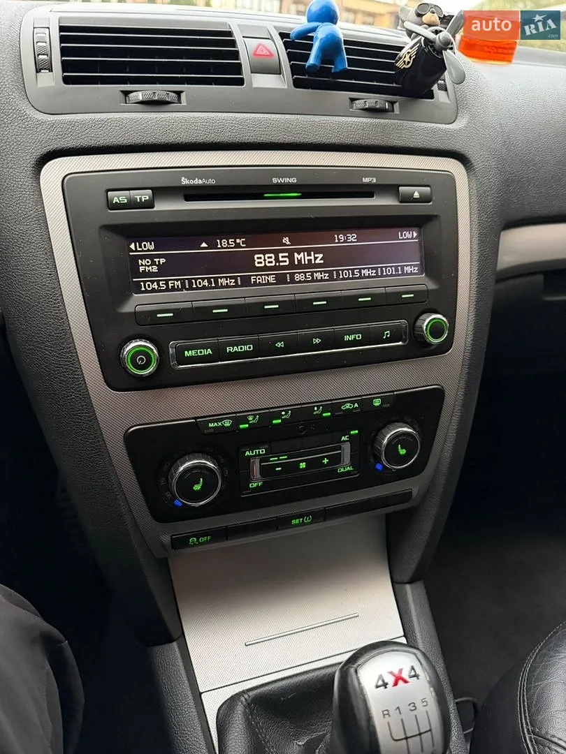 2010 Skoda Octavia - мініатюра 29
