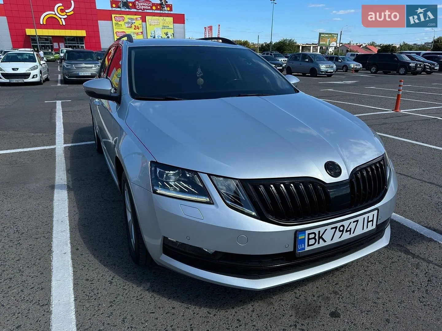 2019 Skoda Octavia - фото 1
