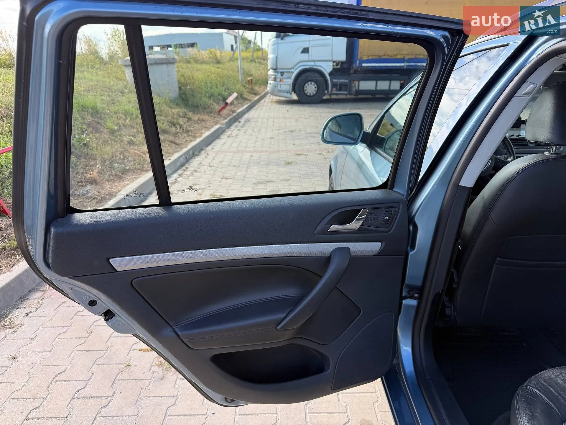 2011 Skoda Octavia - мініатюра 22
