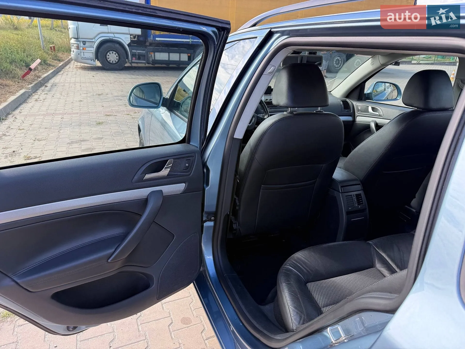 2011 Skoda Octavia - мініатюра 25