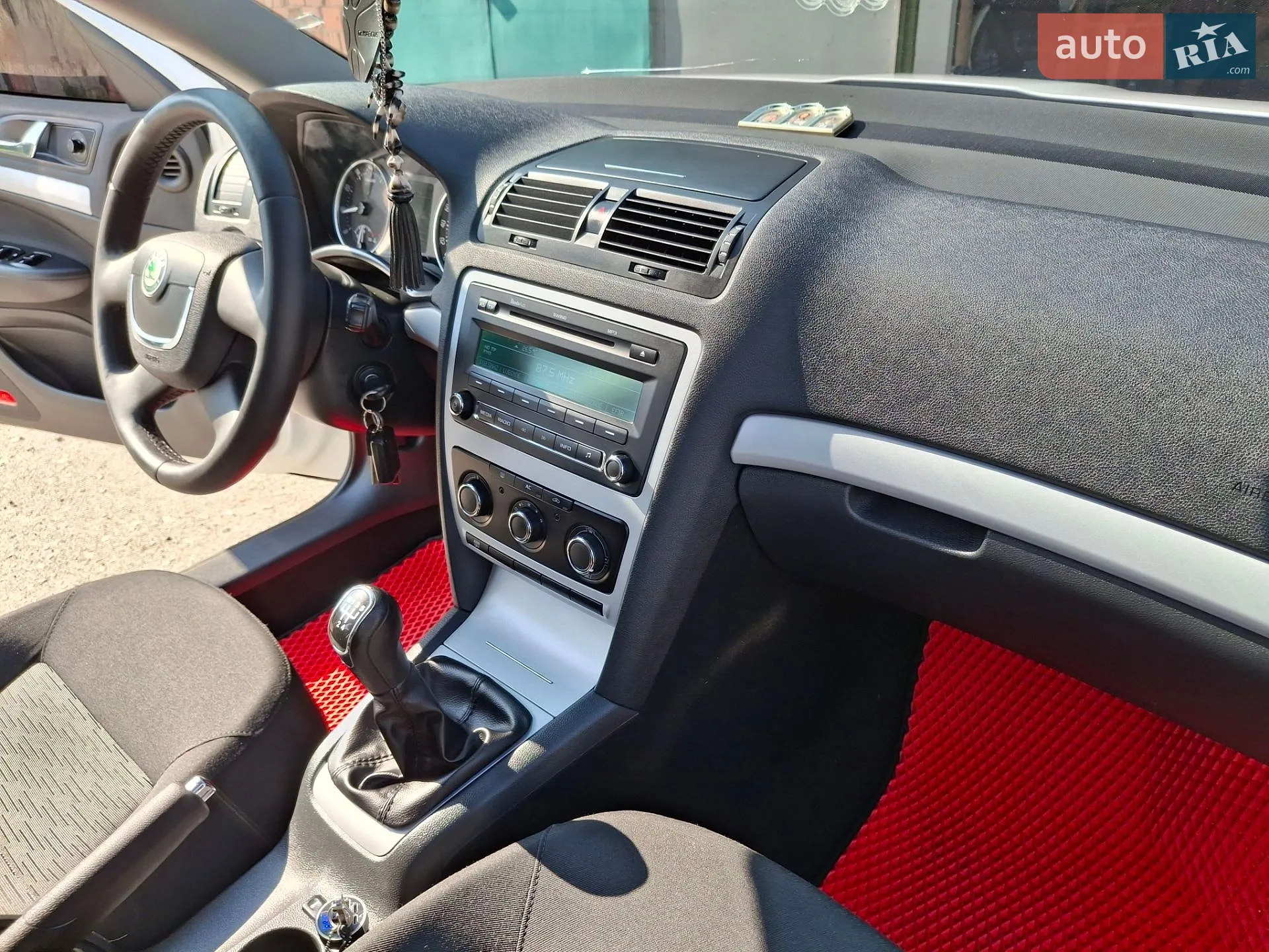 2011 Skoda Octavia - мініатюра 37