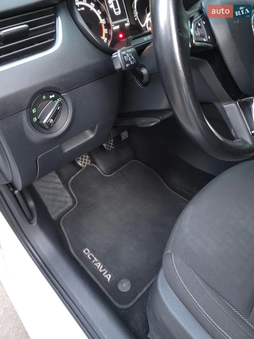 2017 Skoda Octavia - мініатюра 17