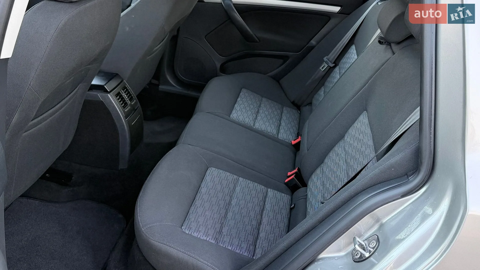 2011 Skoda Octavia - мініатюра 18