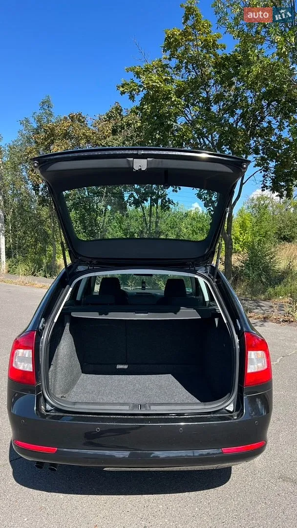 2010 Skoda Octavia - мініатюра 28