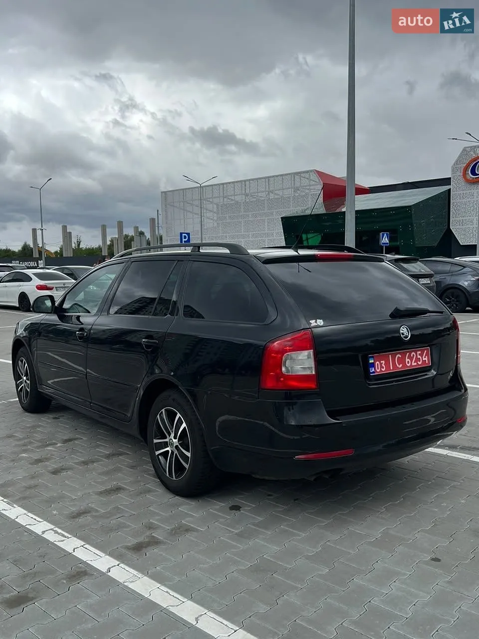 2010 Skoda Octavia - мініатюра 8