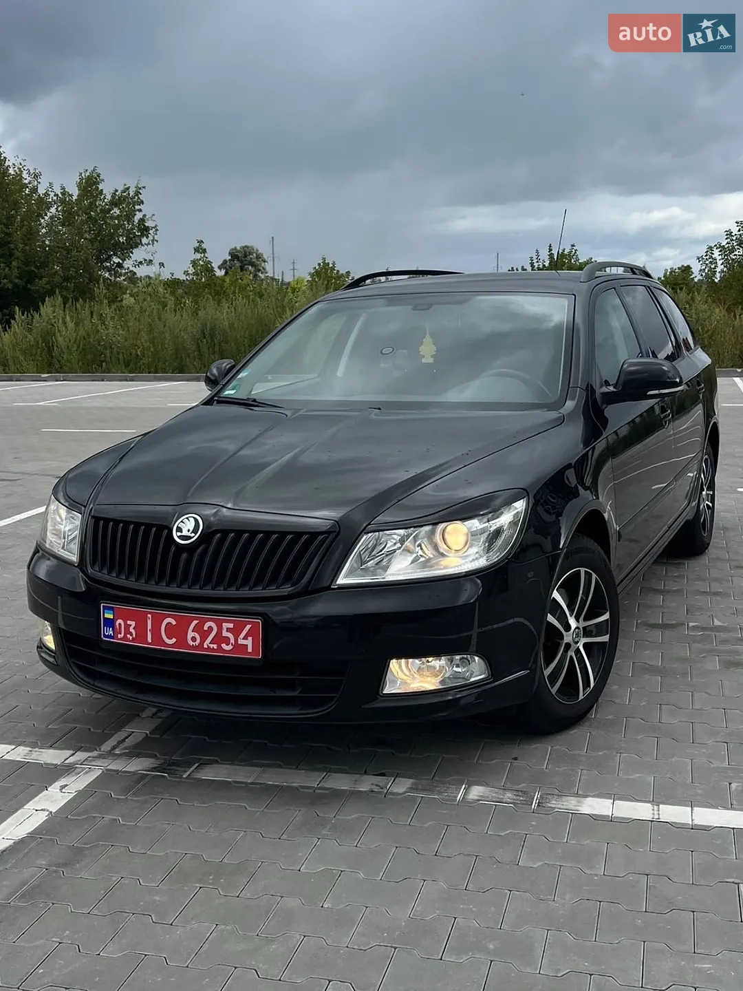 2010 Skoda Octavia - фото 1