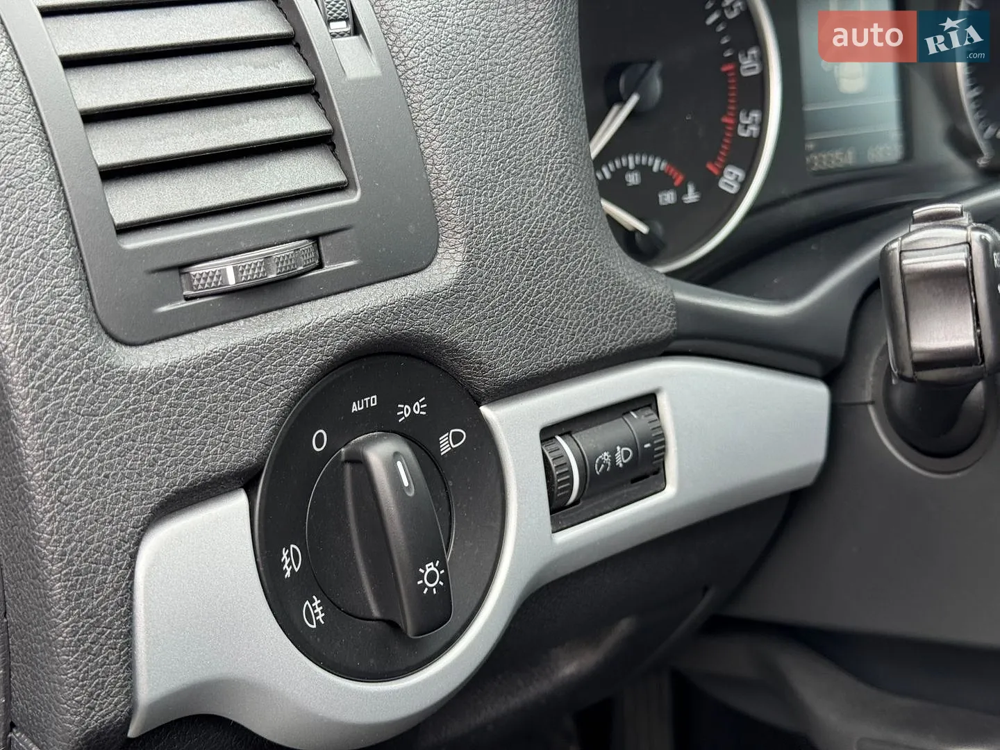 2011 Skoda Octavia - мініатюра 22