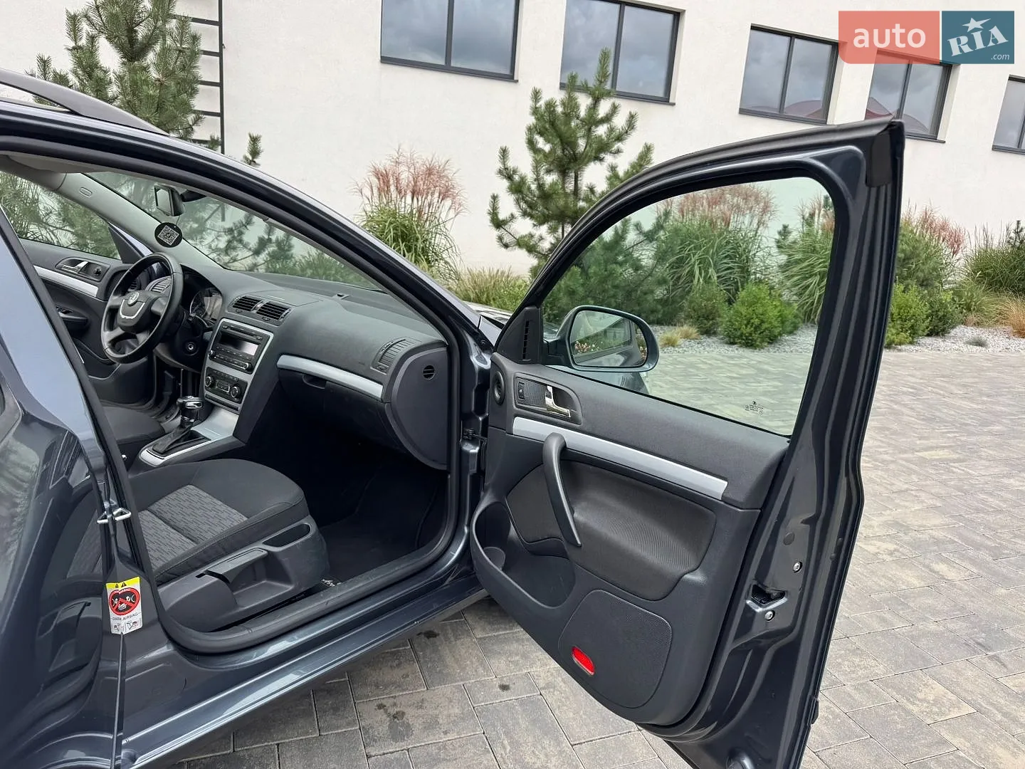 2011 Skoda Octavia - мініатюра 17
