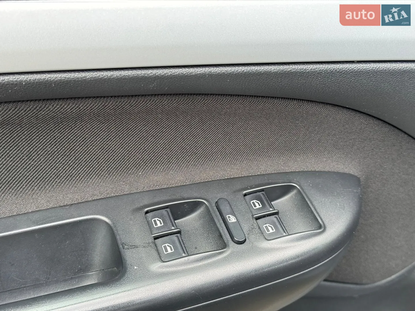 2011 Skoda Octavia - мініатюра 24