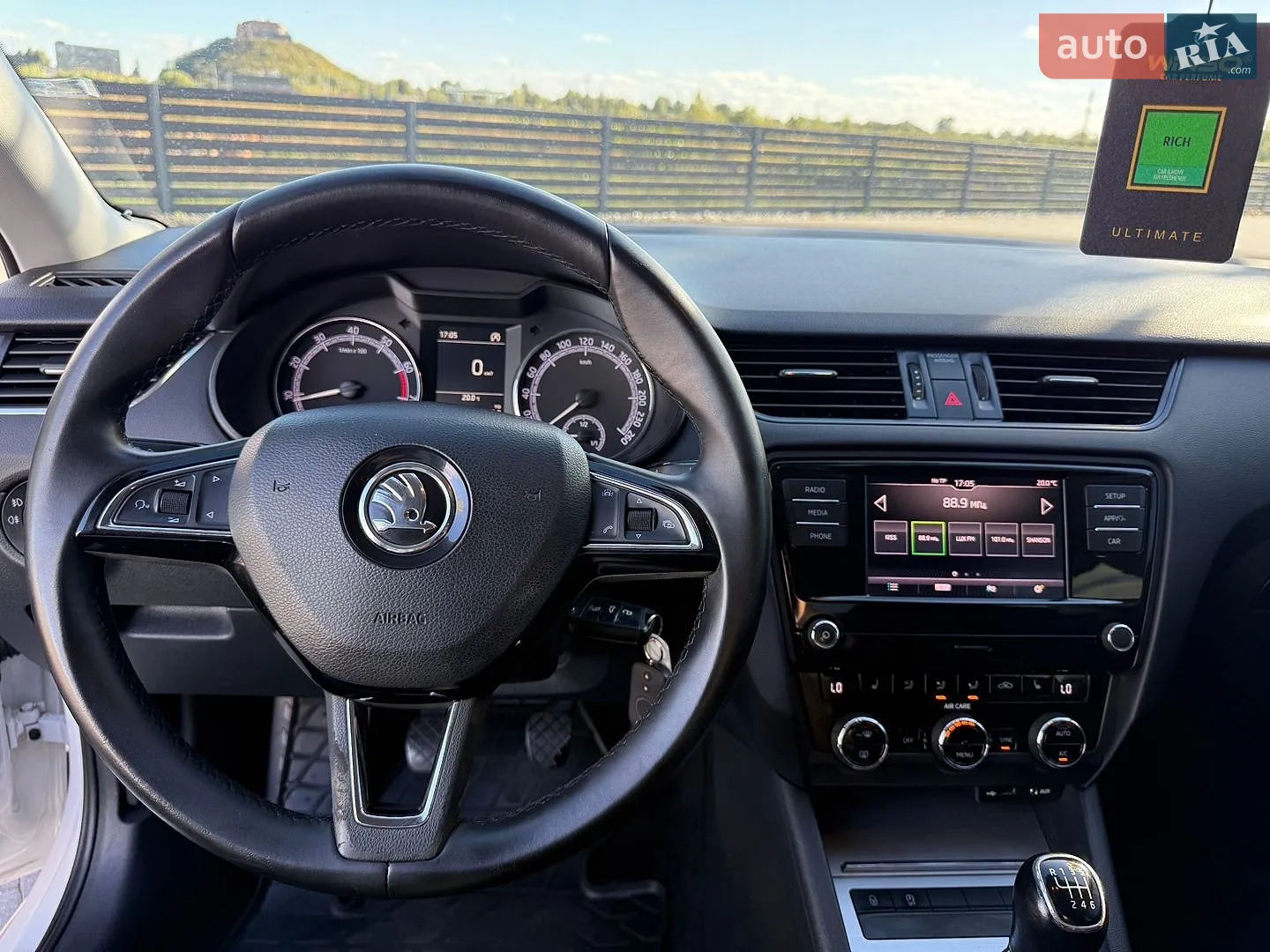 2017 Skoda Octavia - мініатюра 25