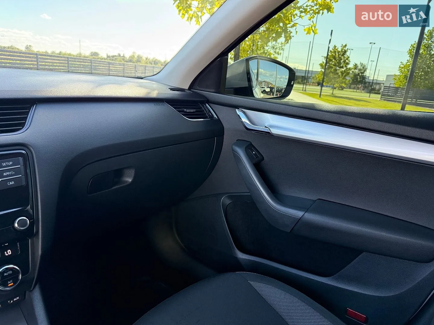 2017 Skoda Octavia - мініатюра 32