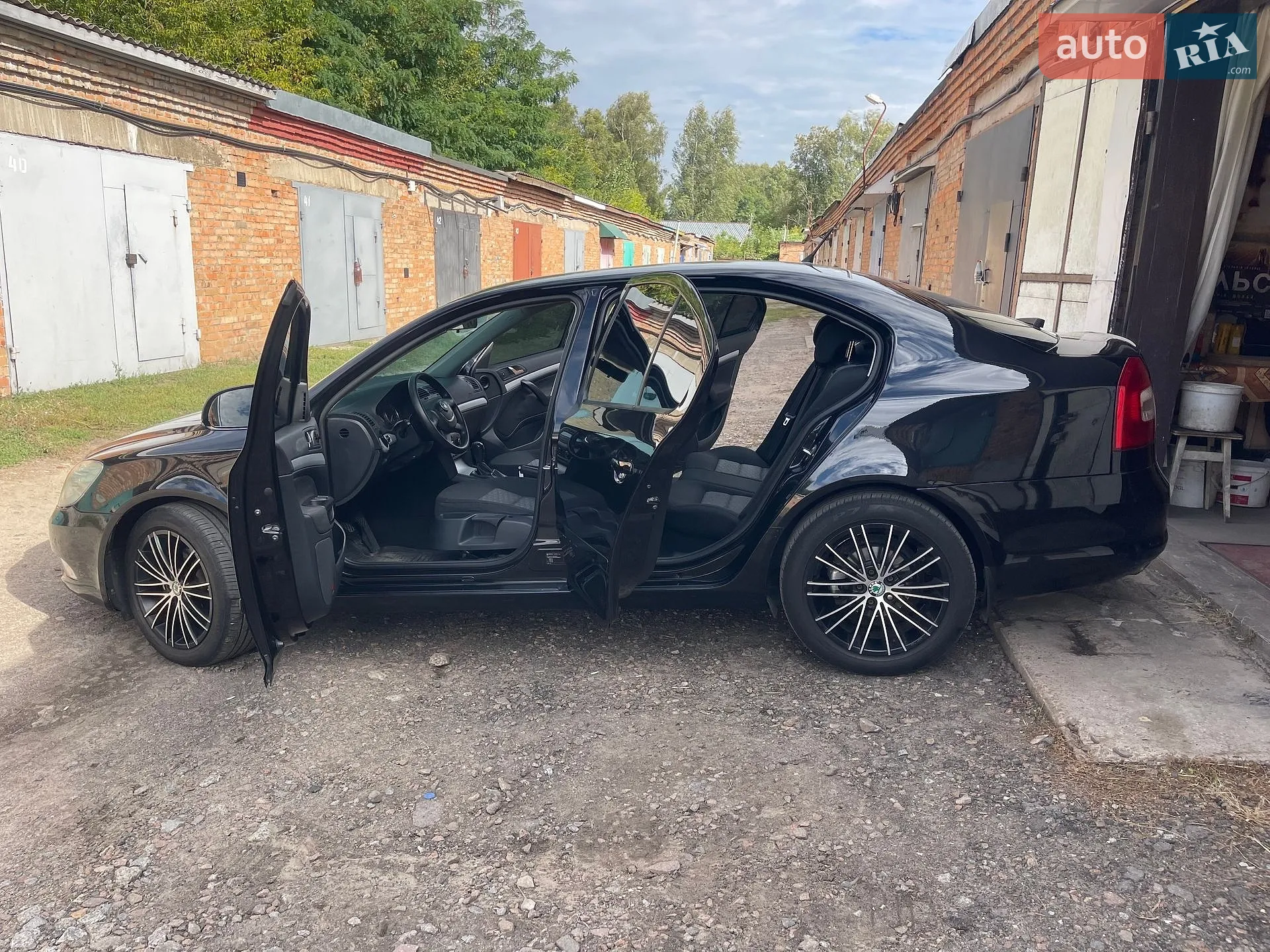 2010 Skoda Octavia - фото 1