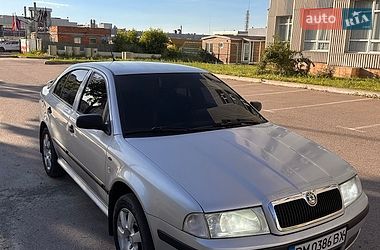 Лифтбек Skoda Octavia 2004 в Киеве