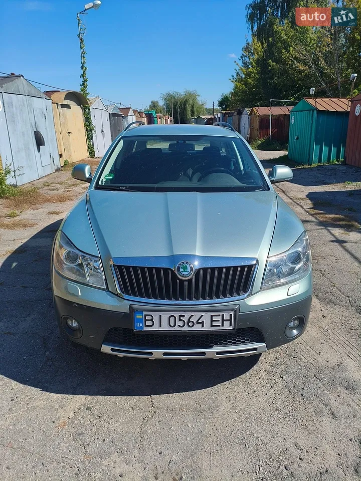 2010 Skoda Octavia - мініатюра 23