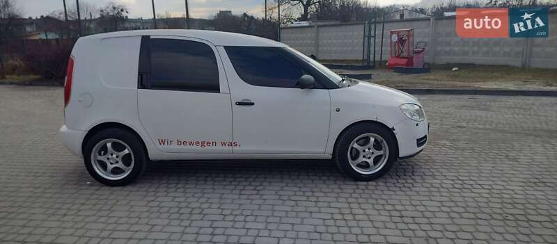 Мікровен Skoda Praktik 2007 в Стрию