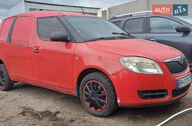 Вантажопасажирський фургон Skoda Praktik 2008 в Миколаєві
