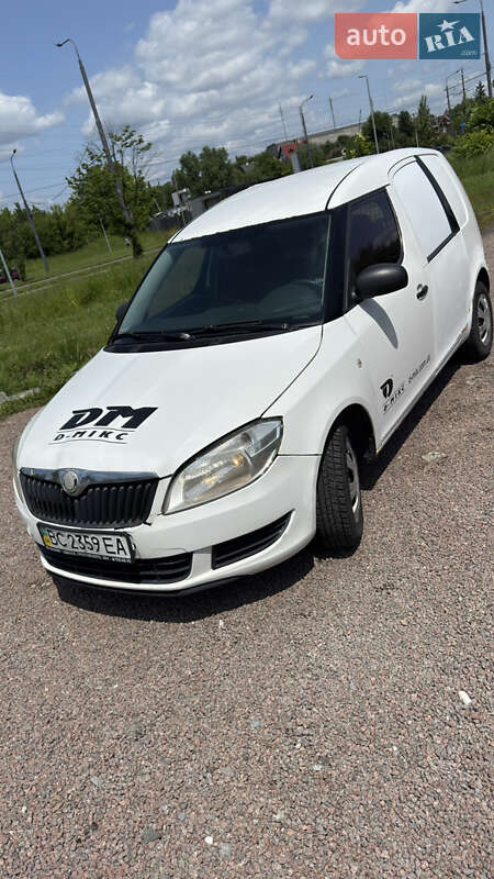 Минивэн Skoda Praktik 2011 в Львове