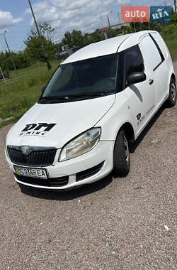 Минивэн Skoda Praktik 2011 в 