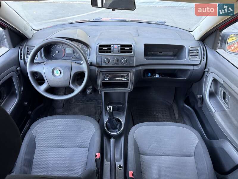 Грузовой фургон Skoda Praktik 2008 в Каменском