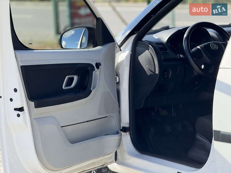 Микровэн Skoda Praktik 2011 в Тернополе фото 26 Микровэн Skoda Praktik 2011 в Тернополе