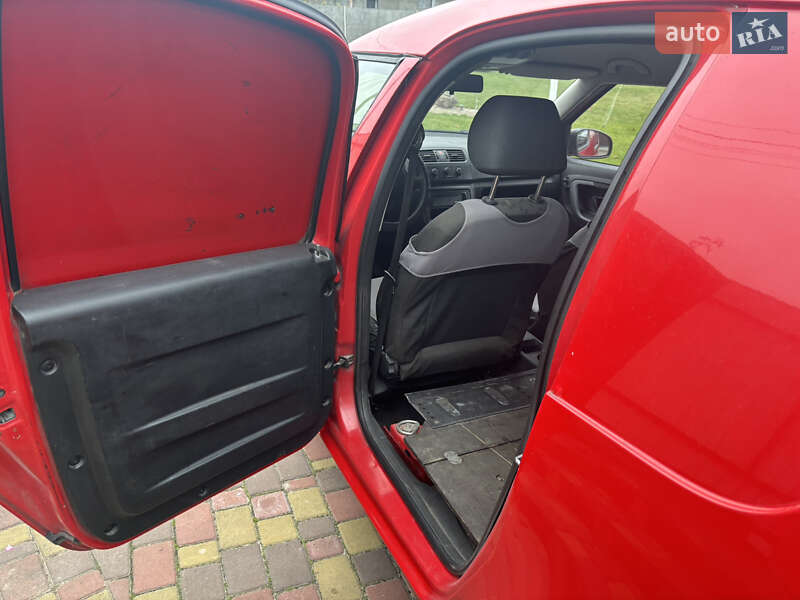 Вантажний фургон Skoda Praktik 2008 в Броварах
