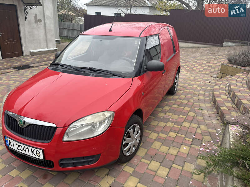 Вантажний фургон Skoda Praktik 2008 в Броварах