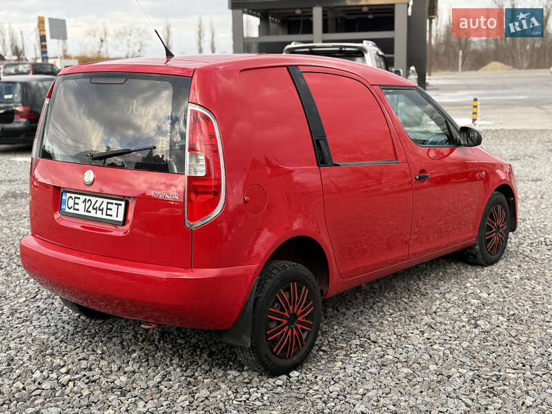 Минивэн Skoda Praktik 2010 в Черновцах