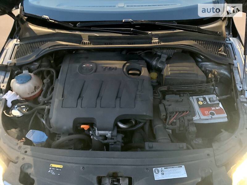 Ліфтбек Skoda Rapid 2013 в Кривому Розі фото 29 Ліфтбек Skoda Rapid 2013 в Кривому Розі