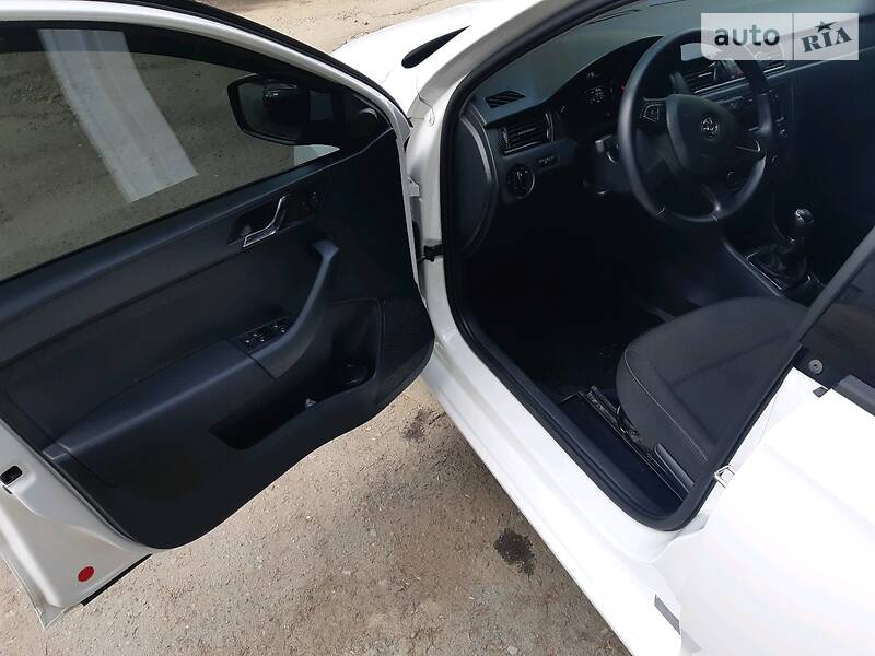 Ліфтбек Skoda Rapid 2013 в Дніпрі