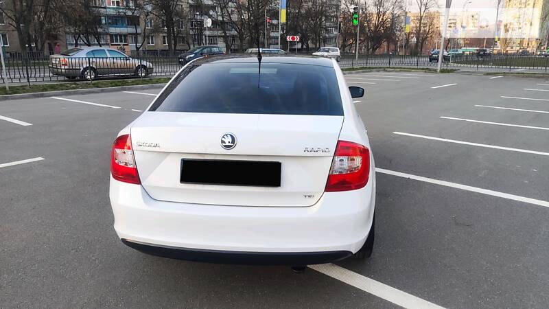 Ліфтбек Skoda Rapid 2013 в Харкові