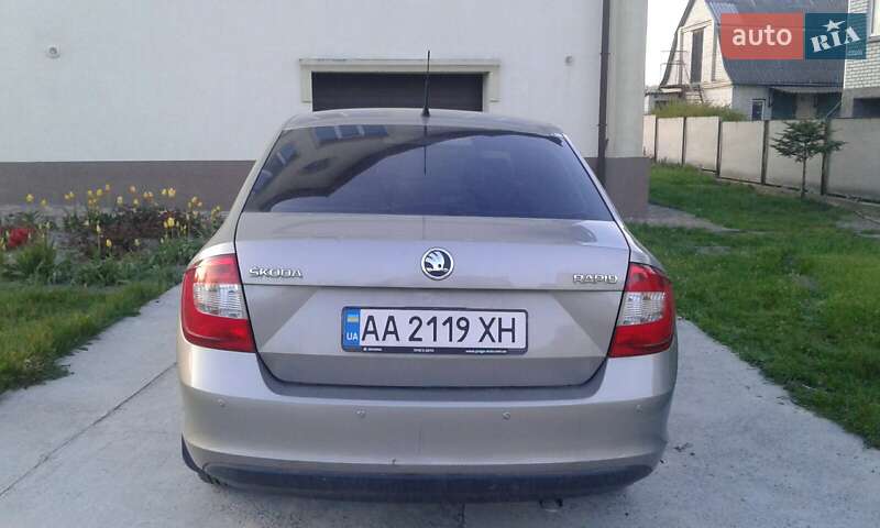 Лифтбек Skoda Rapid 2014 в Киеве фото 4 Лифтбек Skoda Rapid 2014 в Киеве