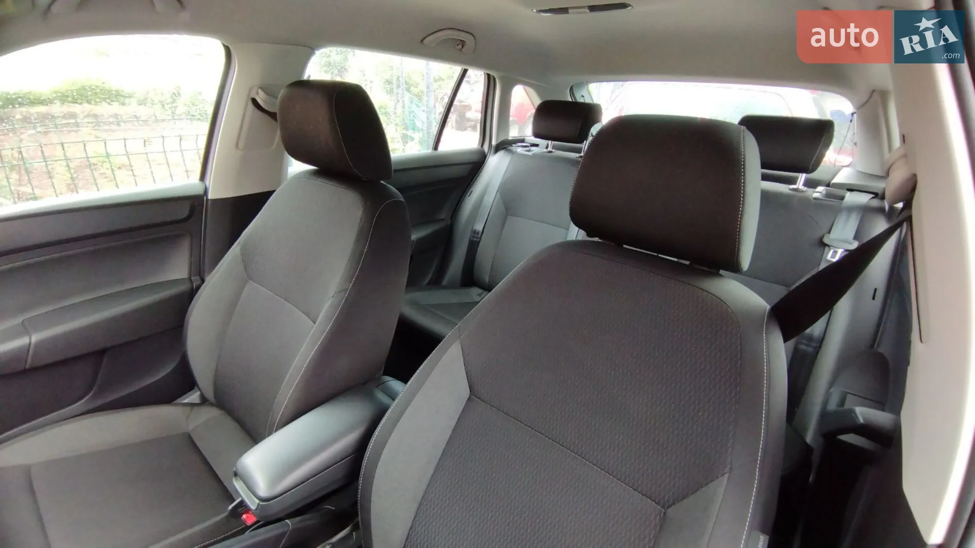 2015 Skoda Rapid - мініатюра 11