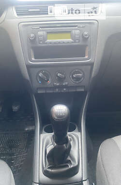 Лифтбек Skoda Rapid 2013 в 