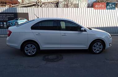 Лифтбек Skoda Rapid 2016 в 