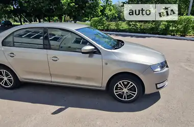 Skoda Rapid 2015