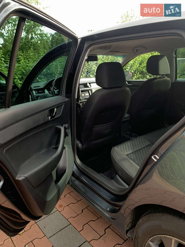 Хэтчбек Skoda Rapid 2015 в Дрогобыче