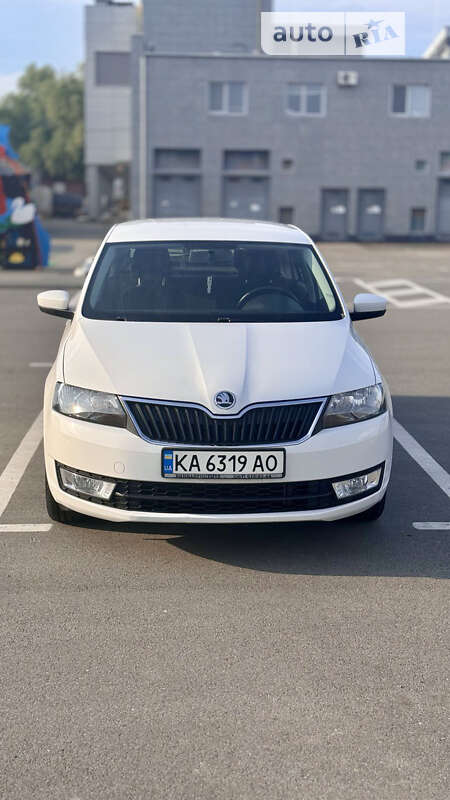 Лифтбек Skoda Rapid 2013 в Киеве