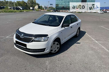 Лифтбек Skoda Rapid 2013 в Киеве