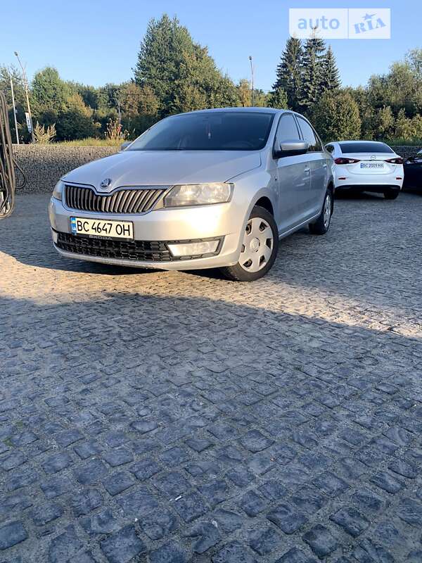 Лифтбек Skoda Rapid 2013 в Львове