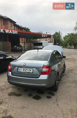 Лифтбек Skoda Rapid 2013 в 