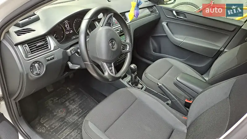 Skoda Rapid 2015