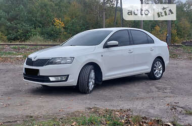 Лифтбек Skoda Rapid 2013 в Львове